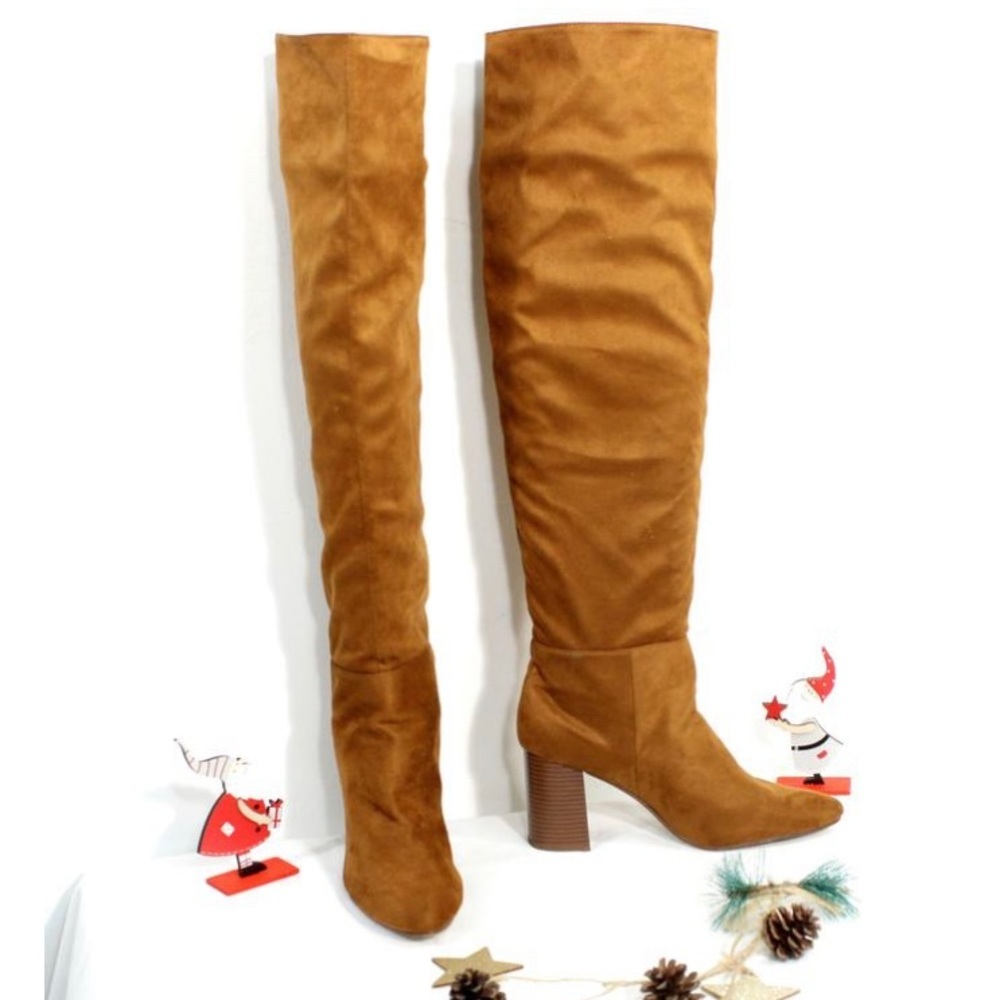 Women’s faux suade brown boots 7.5